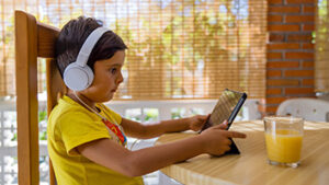 New research shows kids learn STEM skills from PBS KIDS
